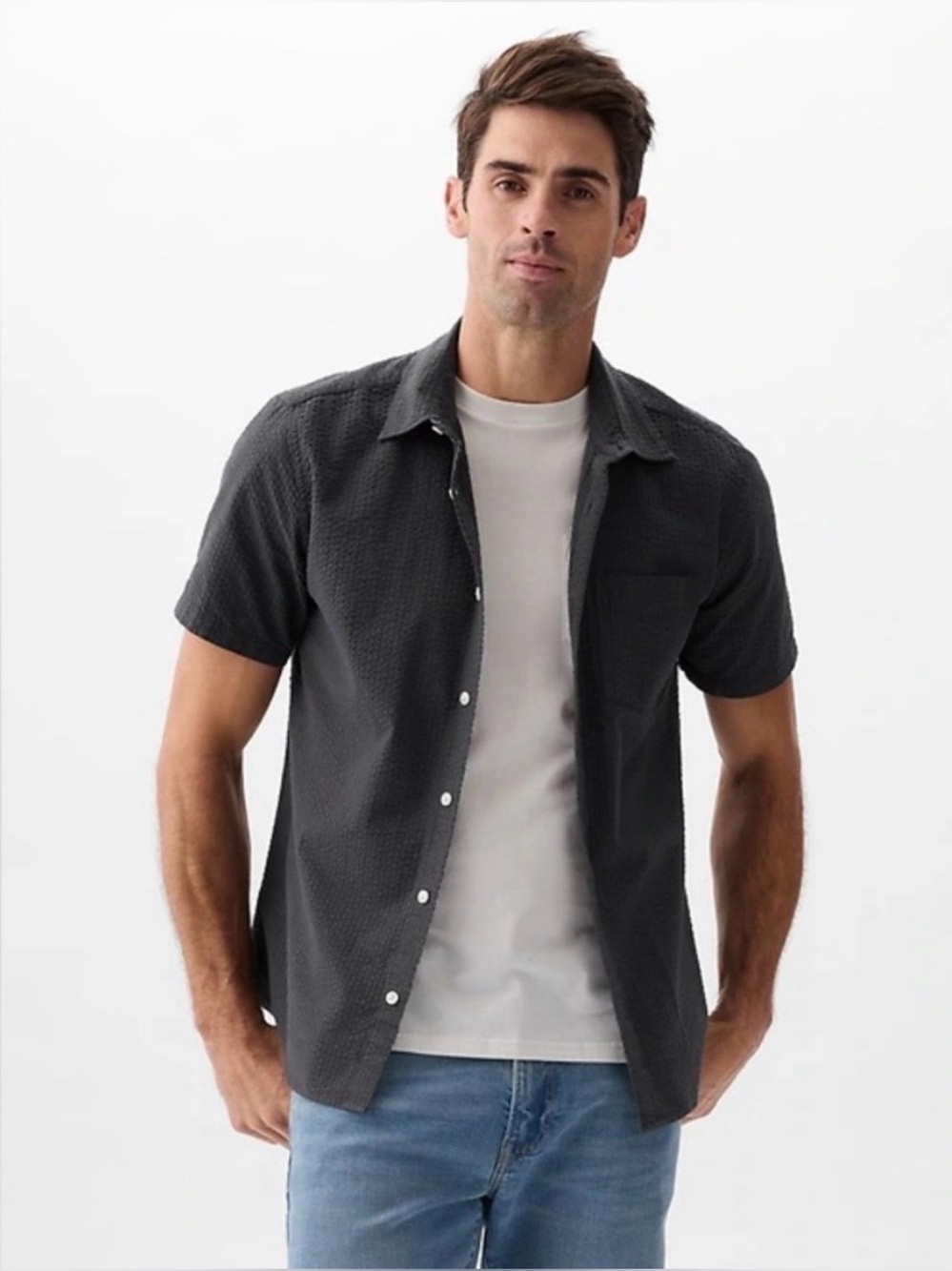 Gap standard fit seersucker charcoal grey button up shirt size large